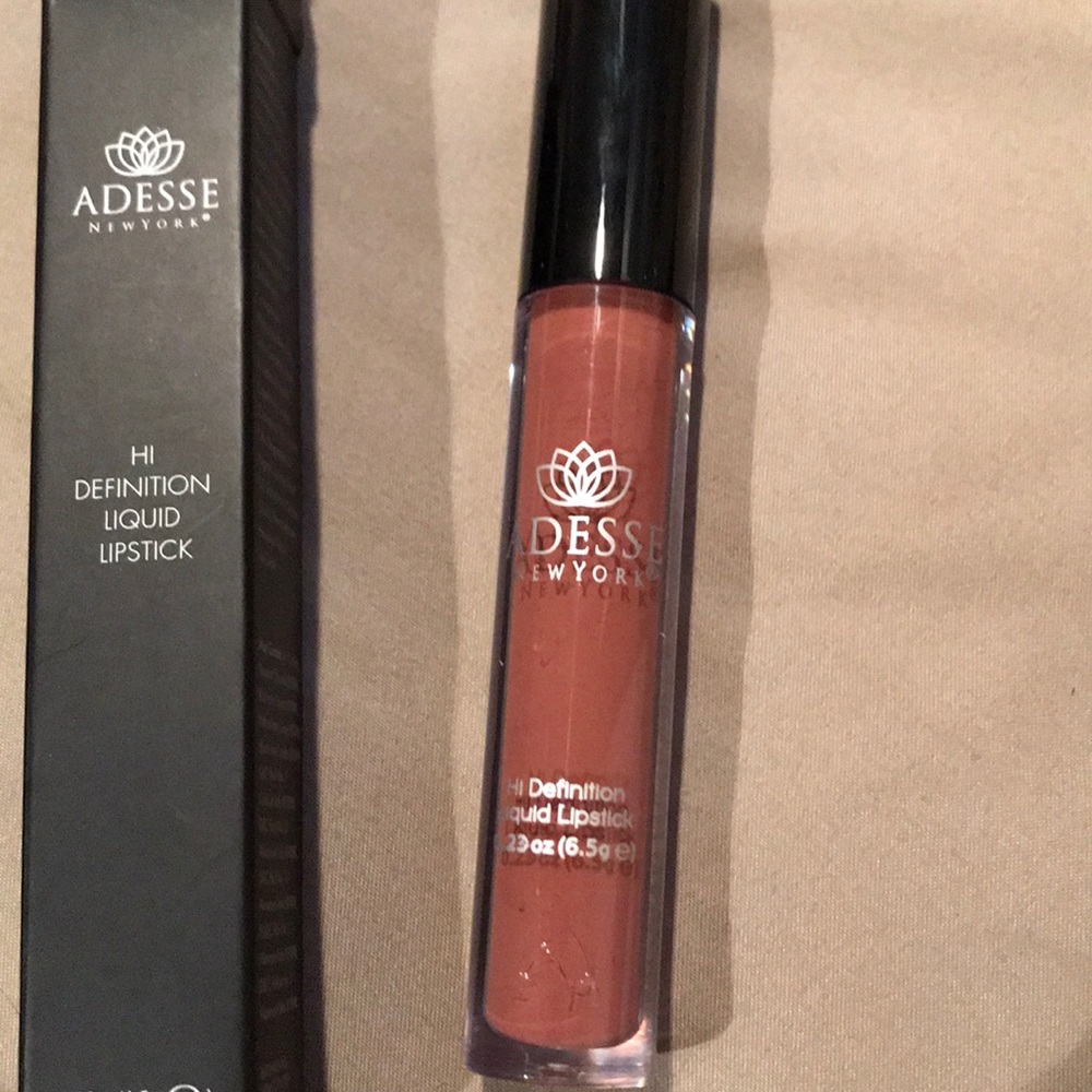 Brand new Adesse liquid lipstick.